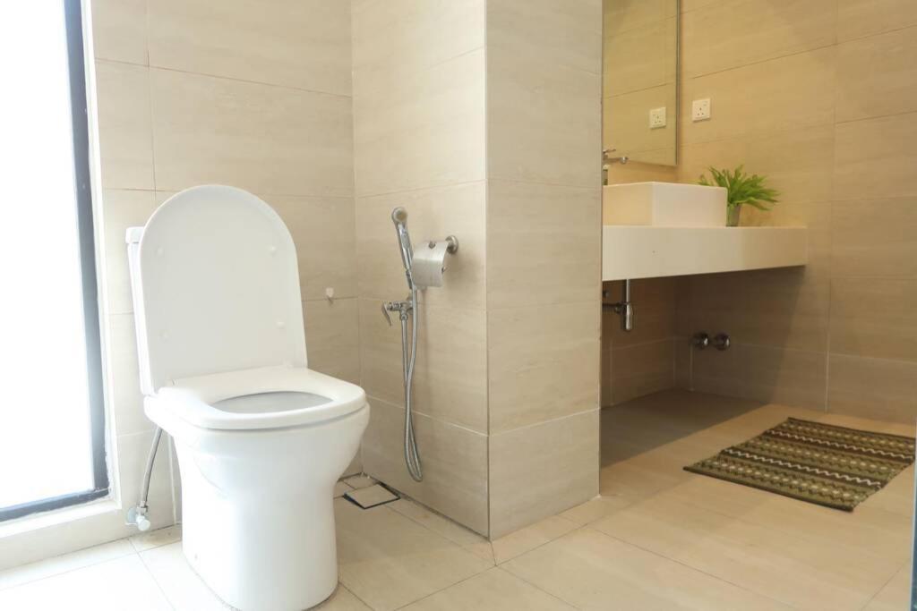 Promo Private Luxurious Nilai Vacation Home Bagian luar foto