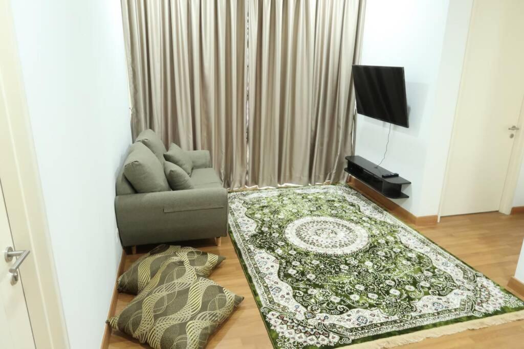 Promo Private Luxurious Nilai Vacation Home Bagian luar foto